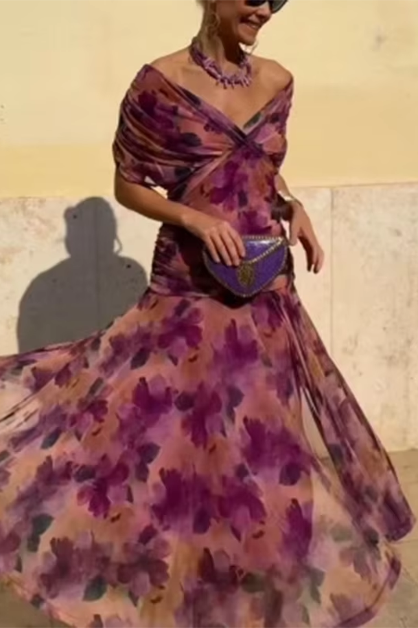Luisa | Élégante robe longue de soirée à col en V