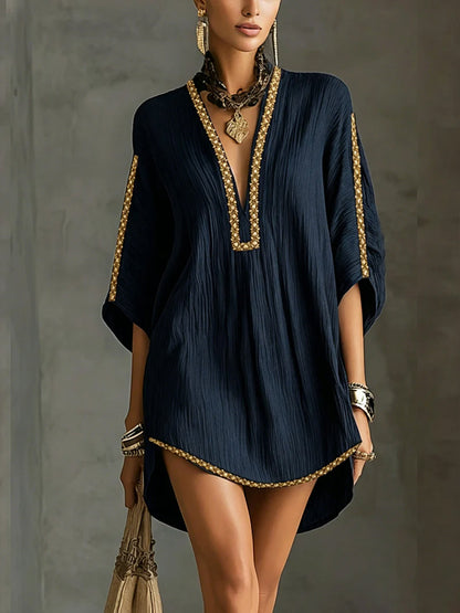 Robe Mini Noire — Col V Profond Manches Courtes