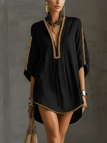Robe Mini Noire — Col V Profond Manches Courtes