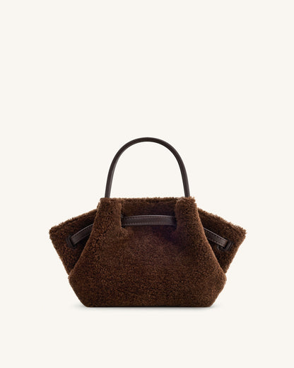 Petit sac cabas en fausse fourrure Hana – Marron foncé
