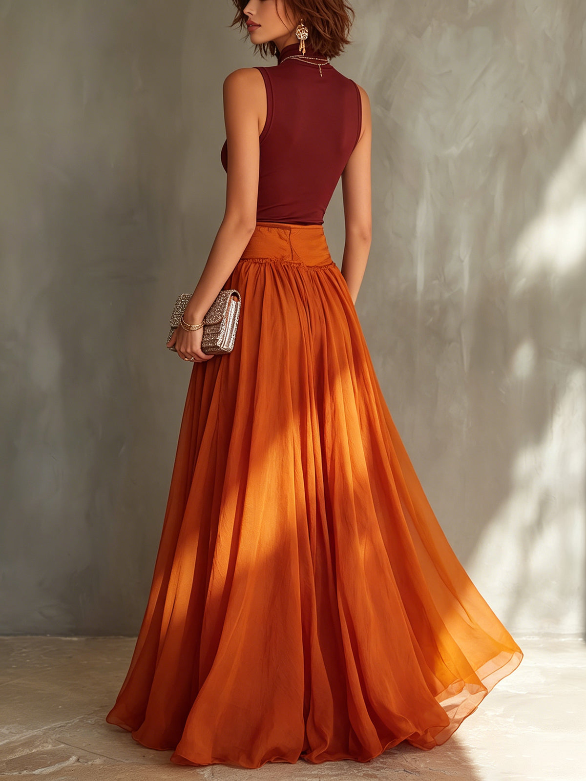Ensemble Rouge — Top Sans Manches et Jupe Maxi Chiffon