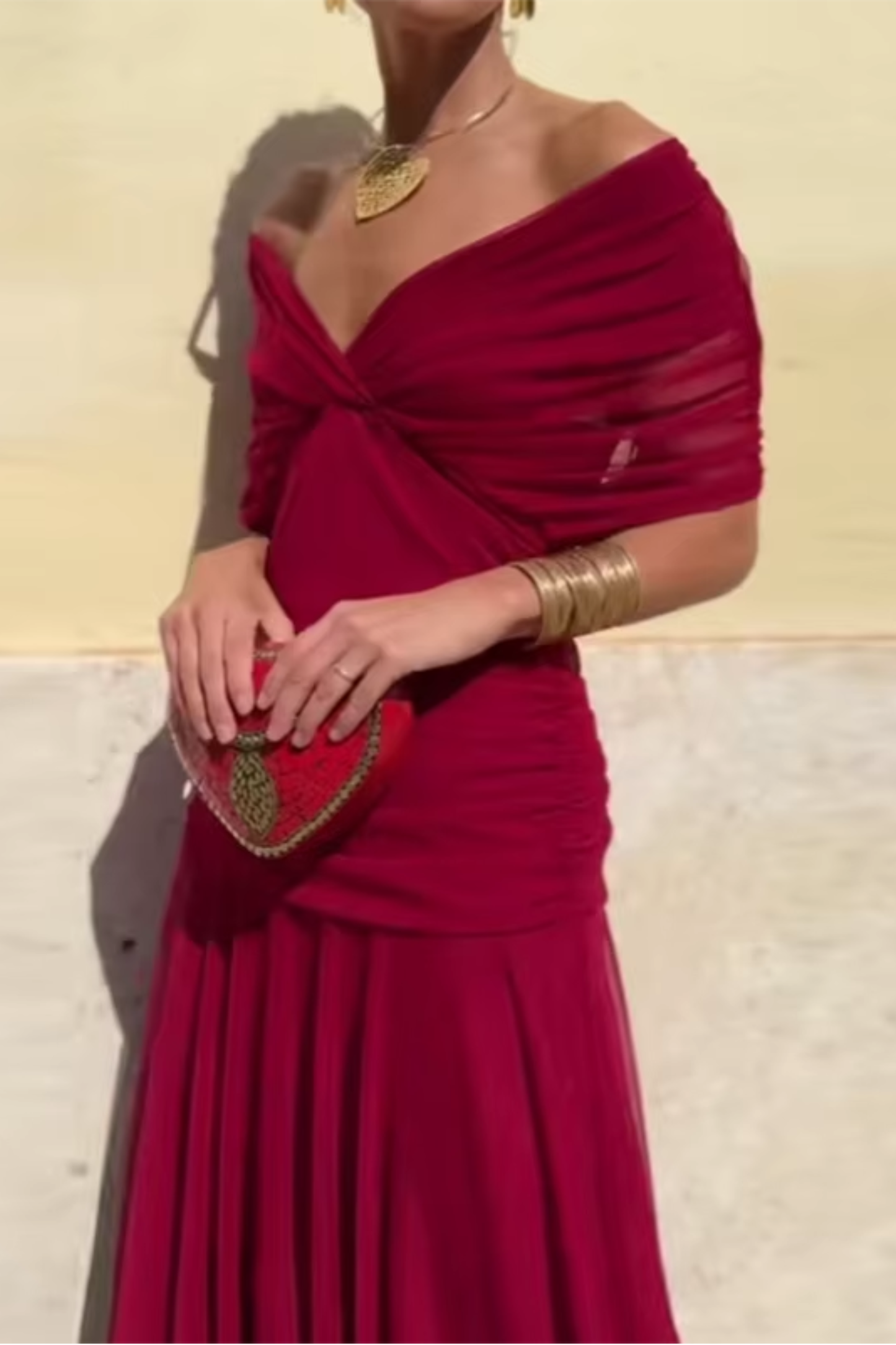 Luisa | Élégante robe longue de soirée à col en V