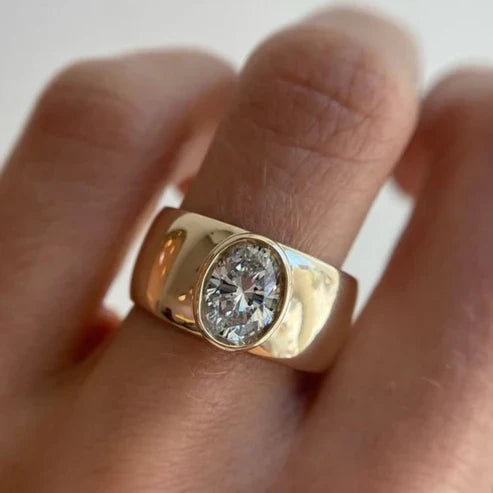 Bague Vintage Zirconia Incrustée Dorée