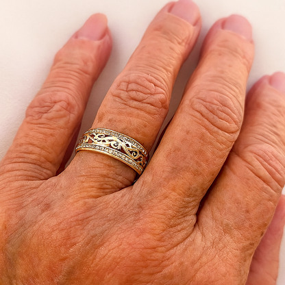 Bague Dorée Ajourée Élégante