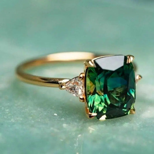 Bague Élégante Émeraude Carrée