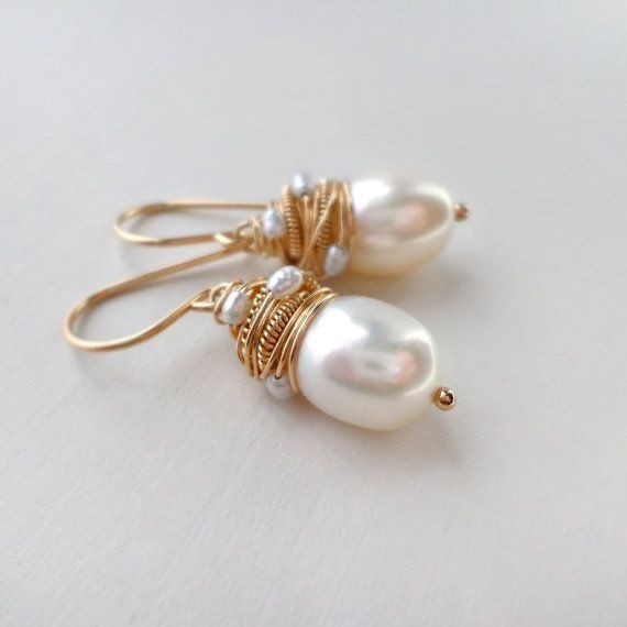 Boucles d'Oreilles Perles Vintage Fils Dorés